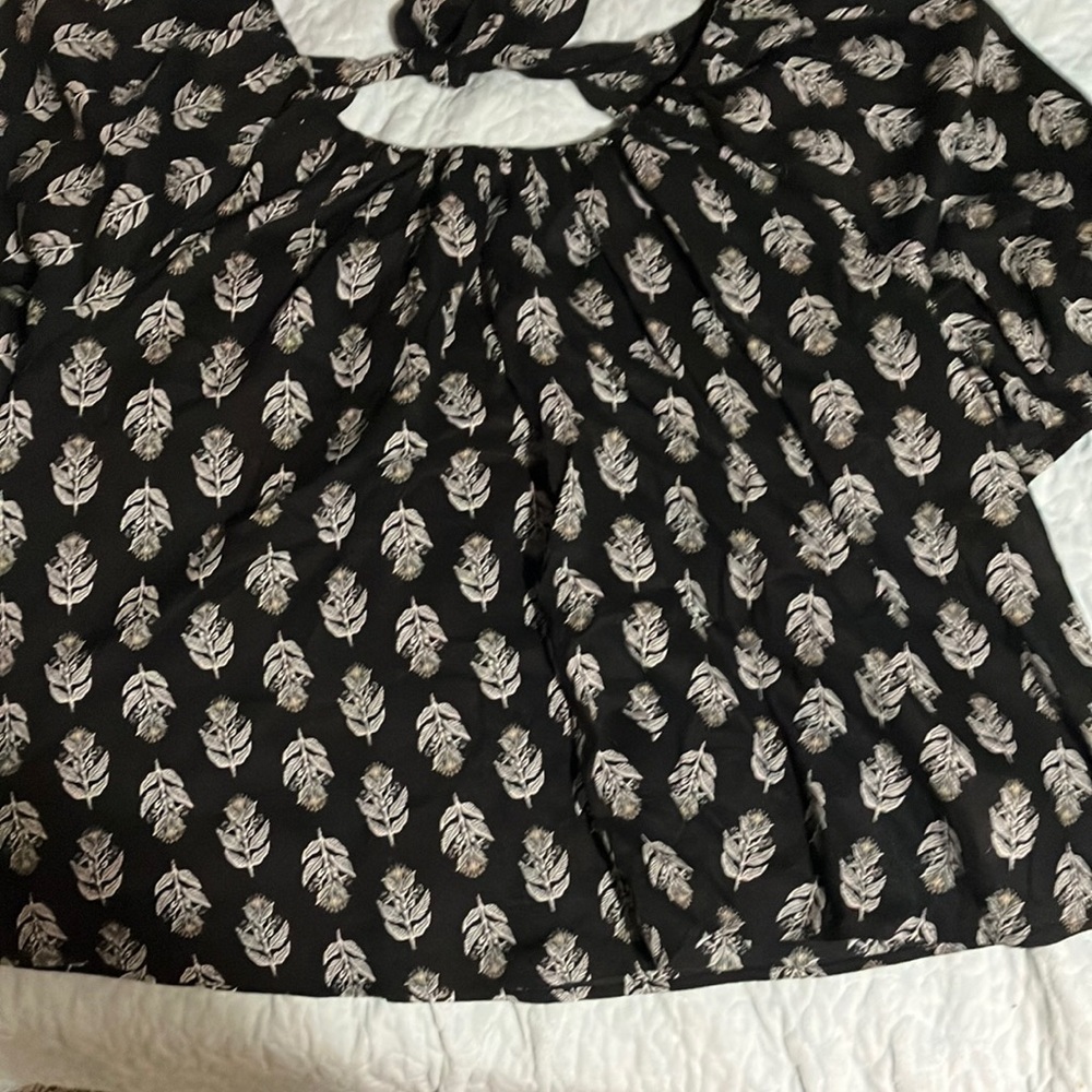 Old navy shirt